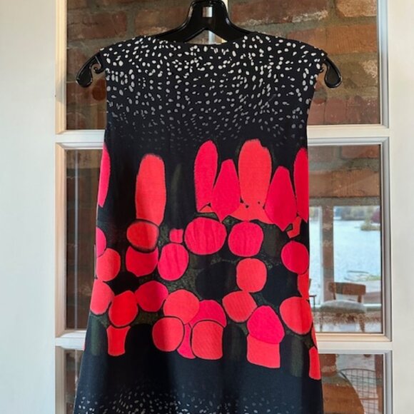 ETCETERA NWT Black and Red Silky Sleeveless Blouse Size S - Picture 2 of 4